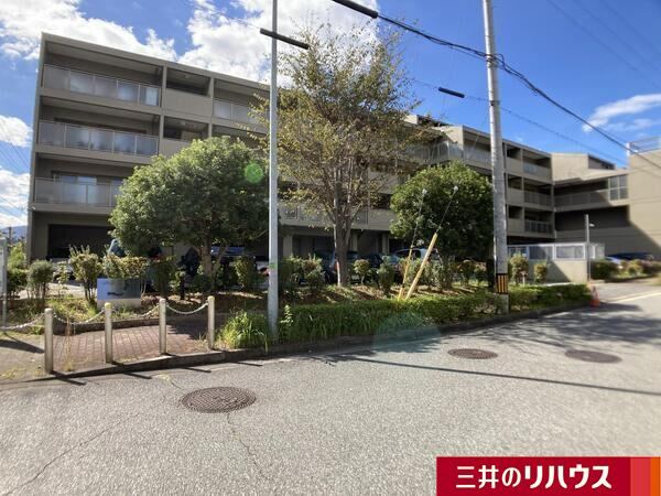 4LDK apartment in Inagawa, Kawabe District, Hyogo - Photo 1