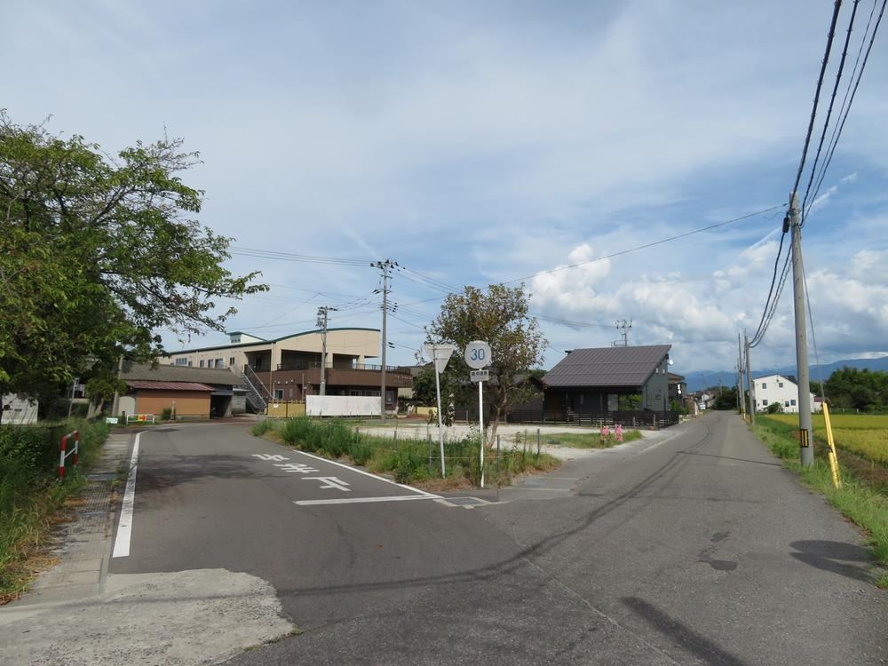 Spacious Land with Scenic Views in Niigata - Photo 1