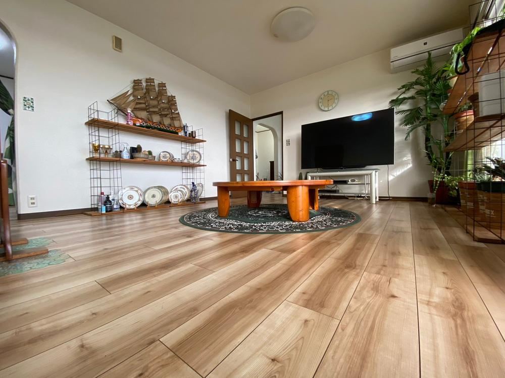 Renovated 3LDK Apartment with Ocean View in Yokosuka - Photo 1