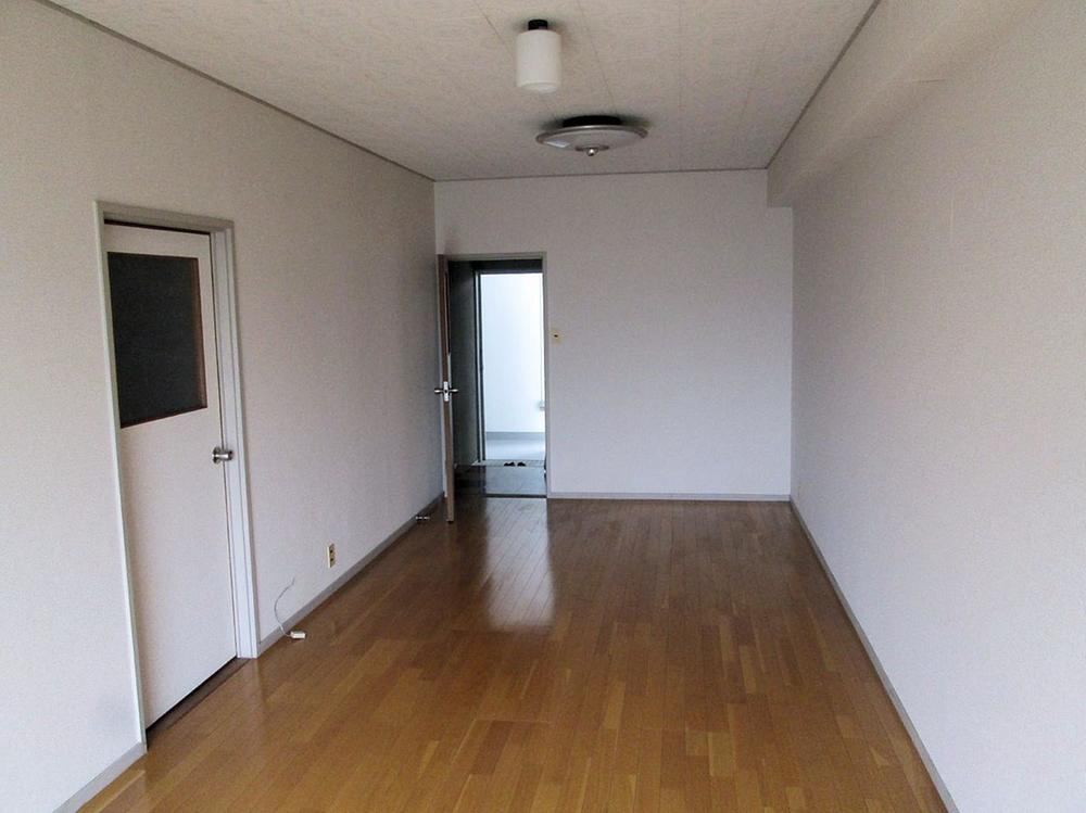 2DK apartment in Matsuyama, Ehime - Photo 1