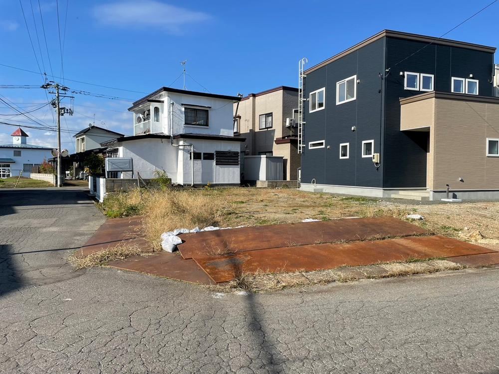 Corner Lot Land in Goshogawara - Photo 1