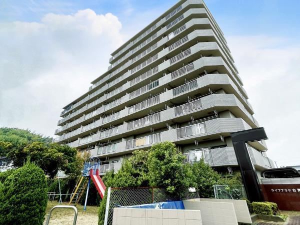 4LDK apartment in Chita, Aichi - Photo 1