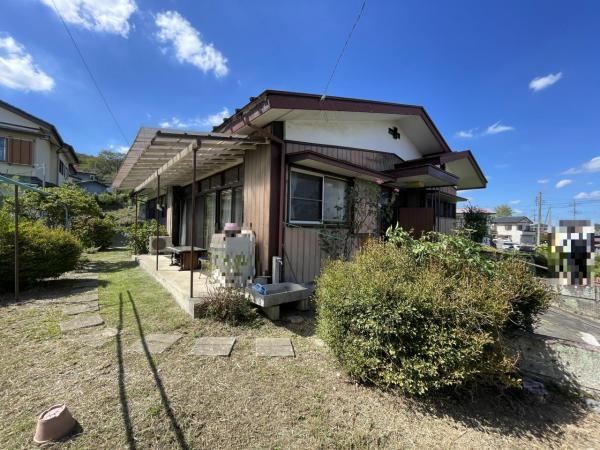 Convenient 4LDK House with Garden Near Karasuyama Station - Photo 1