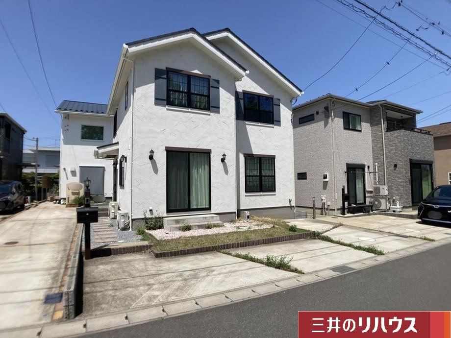 Modern 4LDK Home Near Tokiwa-dai Station - Photo 1