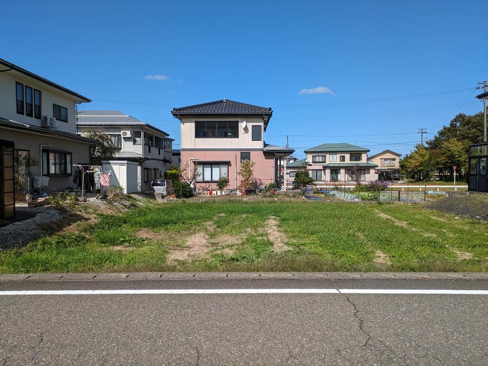 Spacious Land in Suzawa Area - Photo 1