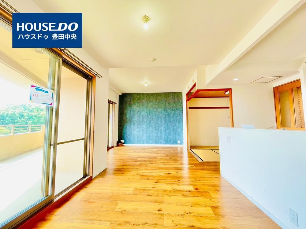3LDK apartment in Toyota, Aichi - Photo 1