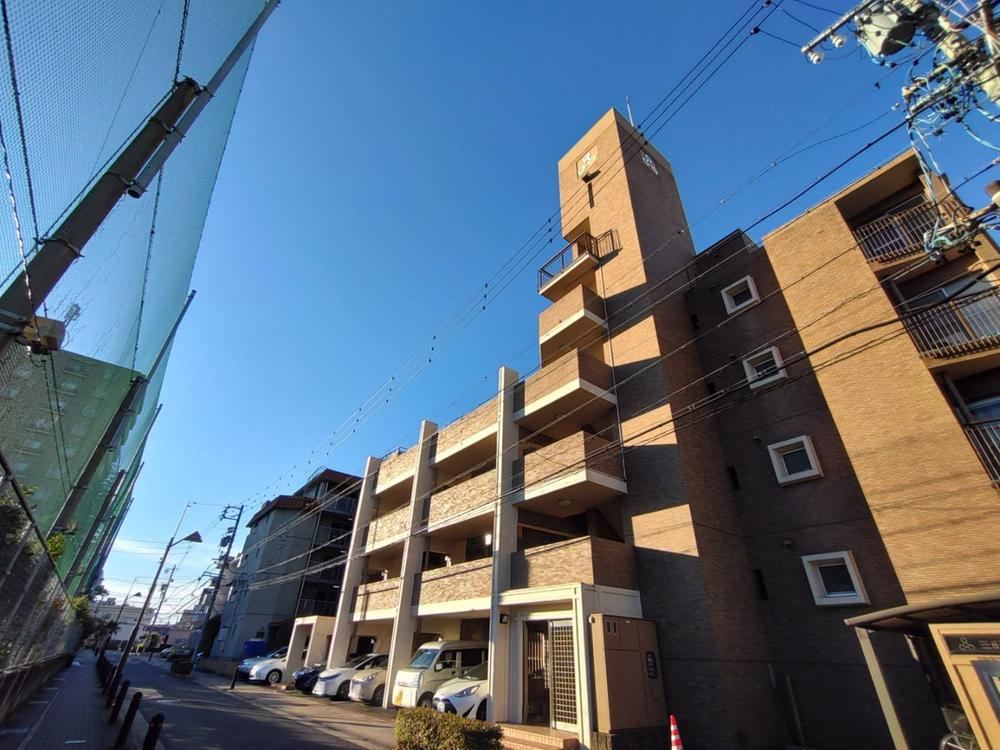 4LDK apartment in Tempaku Ward, Nagoya, Aichi - Photo 1