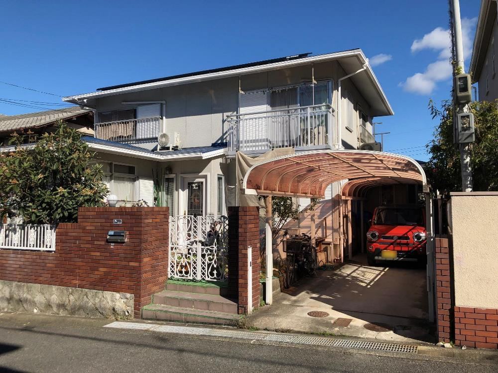 Spacious 5LDK House with Solar Power in Ibaraki - Photo 1