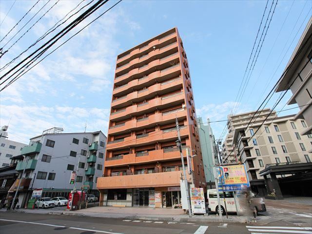2LDK apartment in Kanazawa, Ishikawa - Photo 1