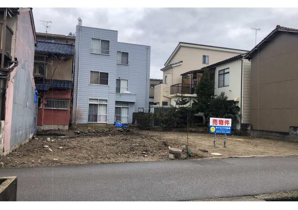 168 m² land in Kanazawa, Ishikawa - Photo 1