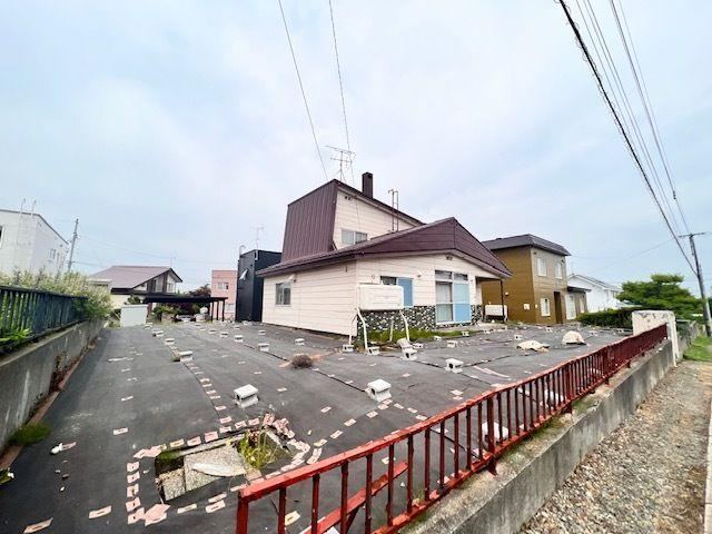 Spacious 100 Tsubo Land in Matsubacho, Kitahiroshima - Photo 1