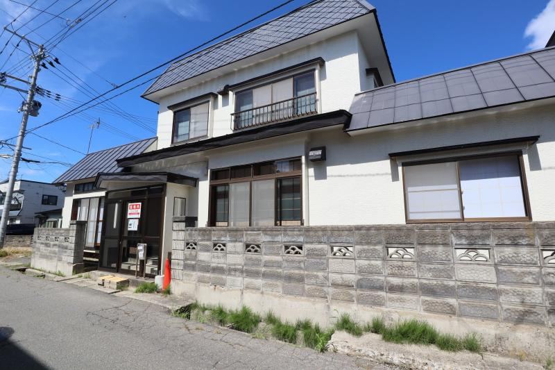 Versatile 5LDK House in Aomori City - Photo 1