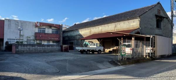 Spacious 1K Warehouse in Moka City - Photo 1