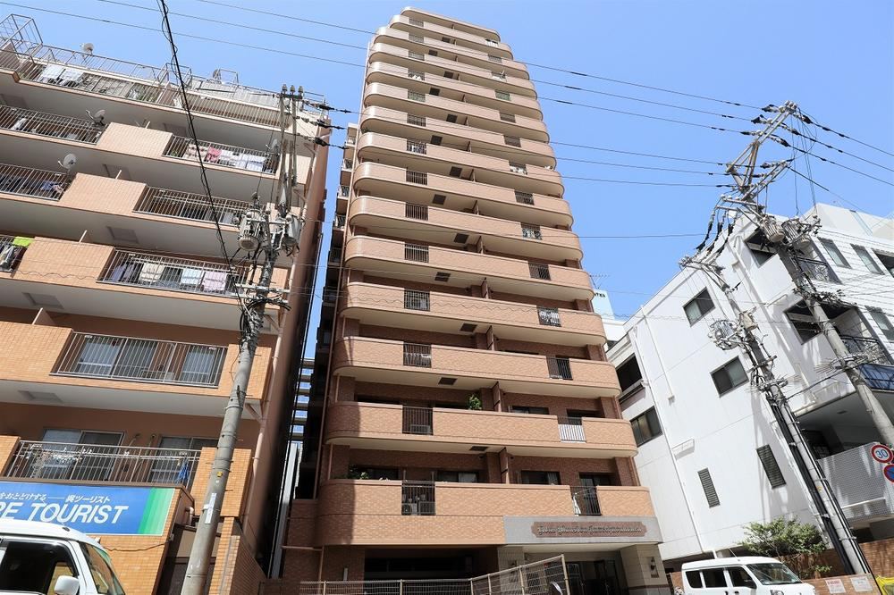 3LDK apartment in Kure, Hiroshima - Photo 1
