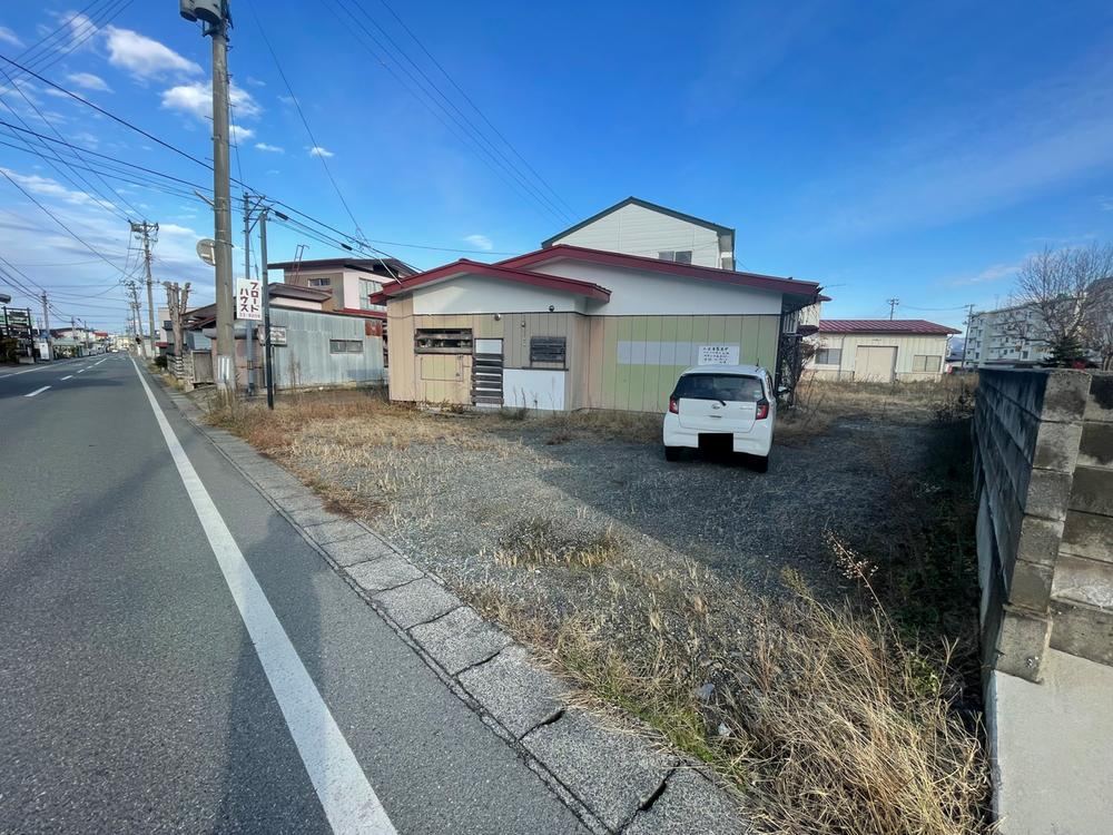 Land Just 4 Minutes from Nishiyonezawa Station - Photo 1