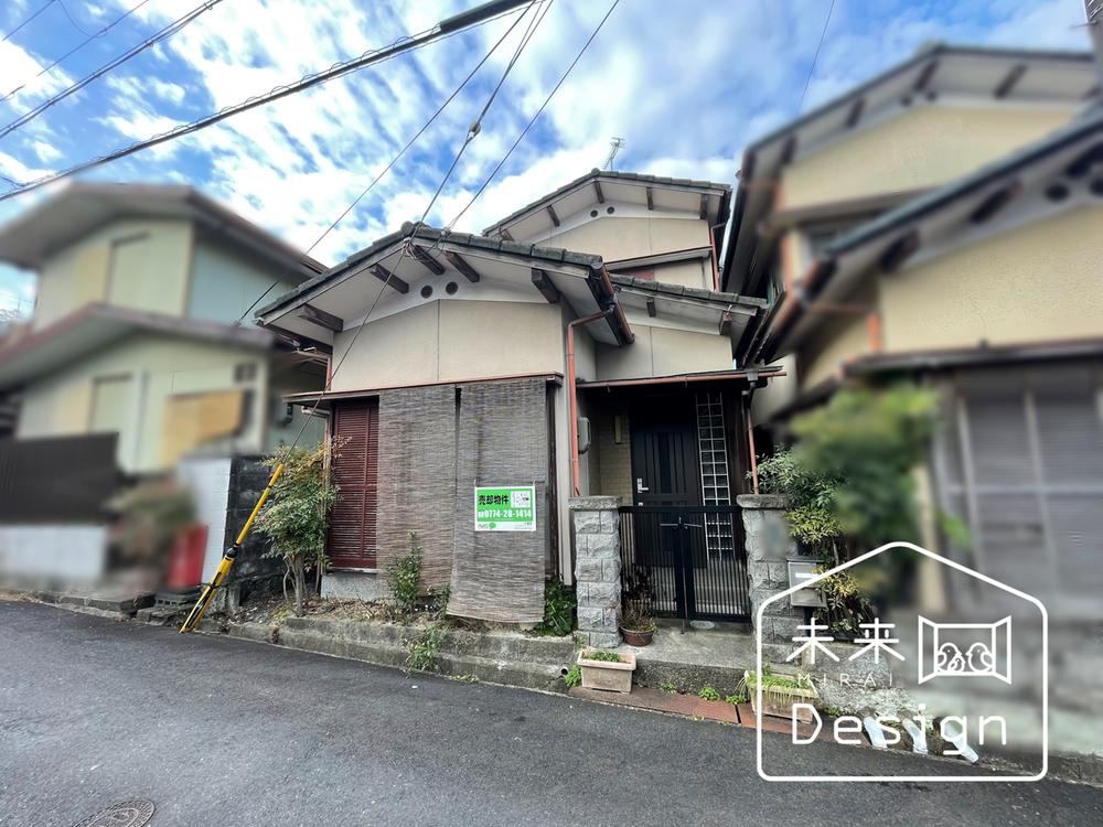 Spacious 4K House with Good Sunlight - Photo 1