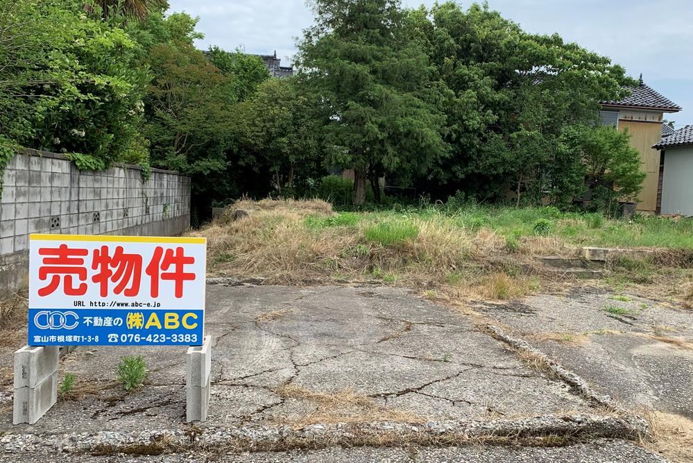 341 m² land in Imizu, Toyama - Photo 1