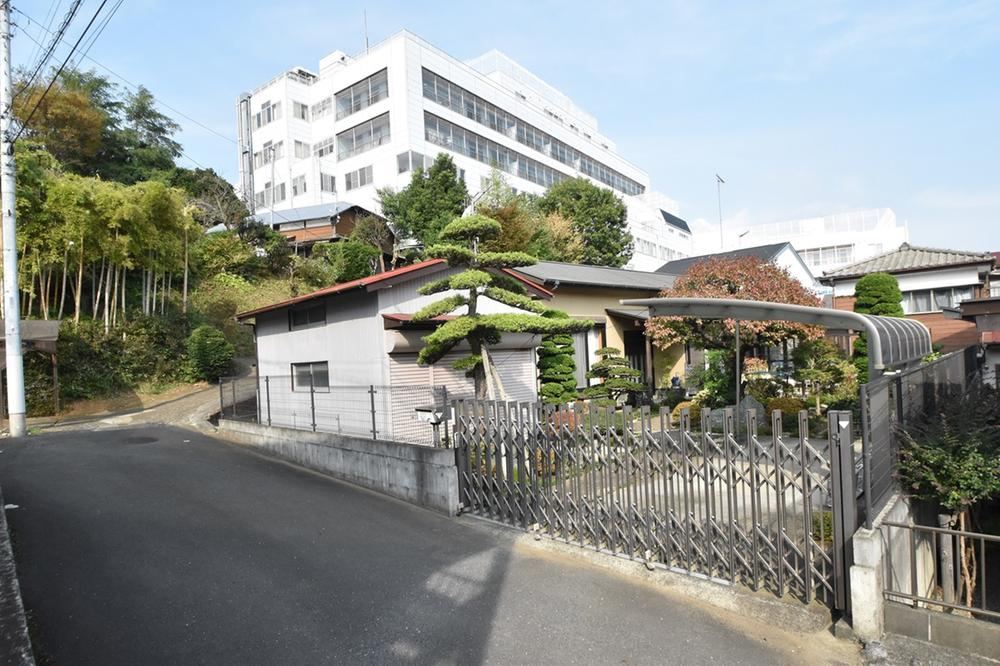 Spacious 3LDK House with Large Garden Near Tokai University Station - Photo 1