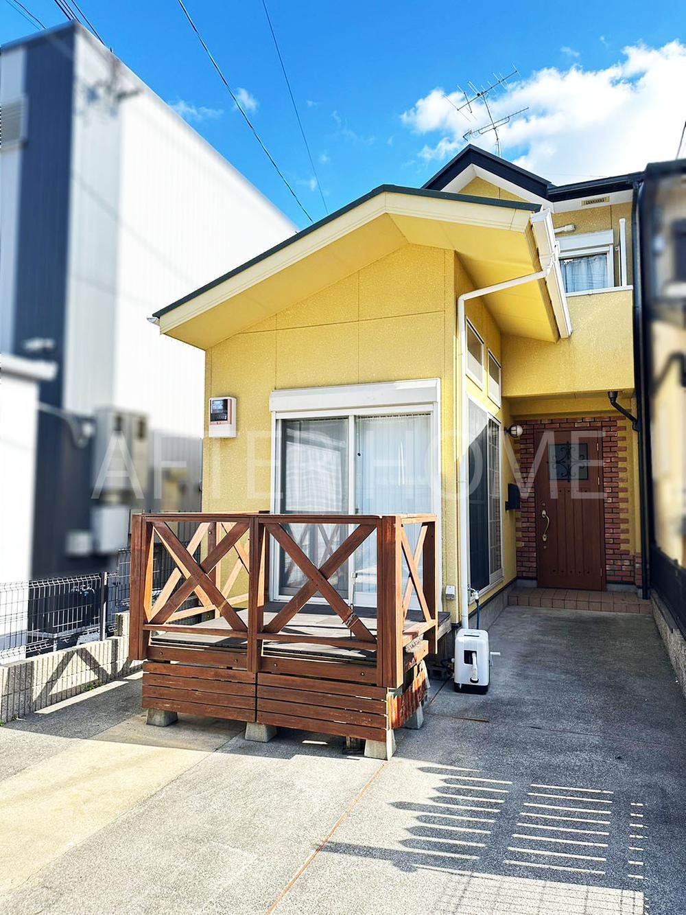 Spacious 3LDK with Loft in Nagaokakyo - Photo 1