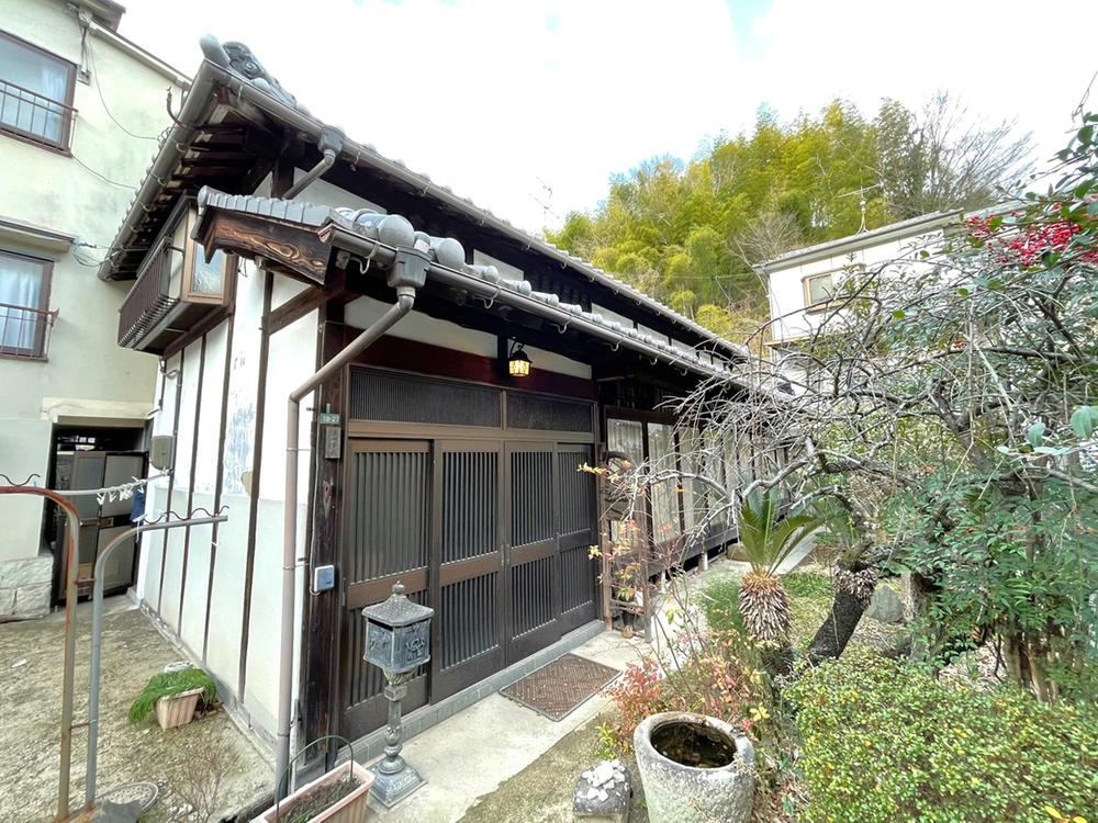 4LDK house in Kure, Hiroshima - Photo 1