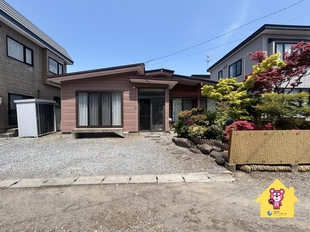Cozy 2LDK Bungalow in Hakodate - Photo 1