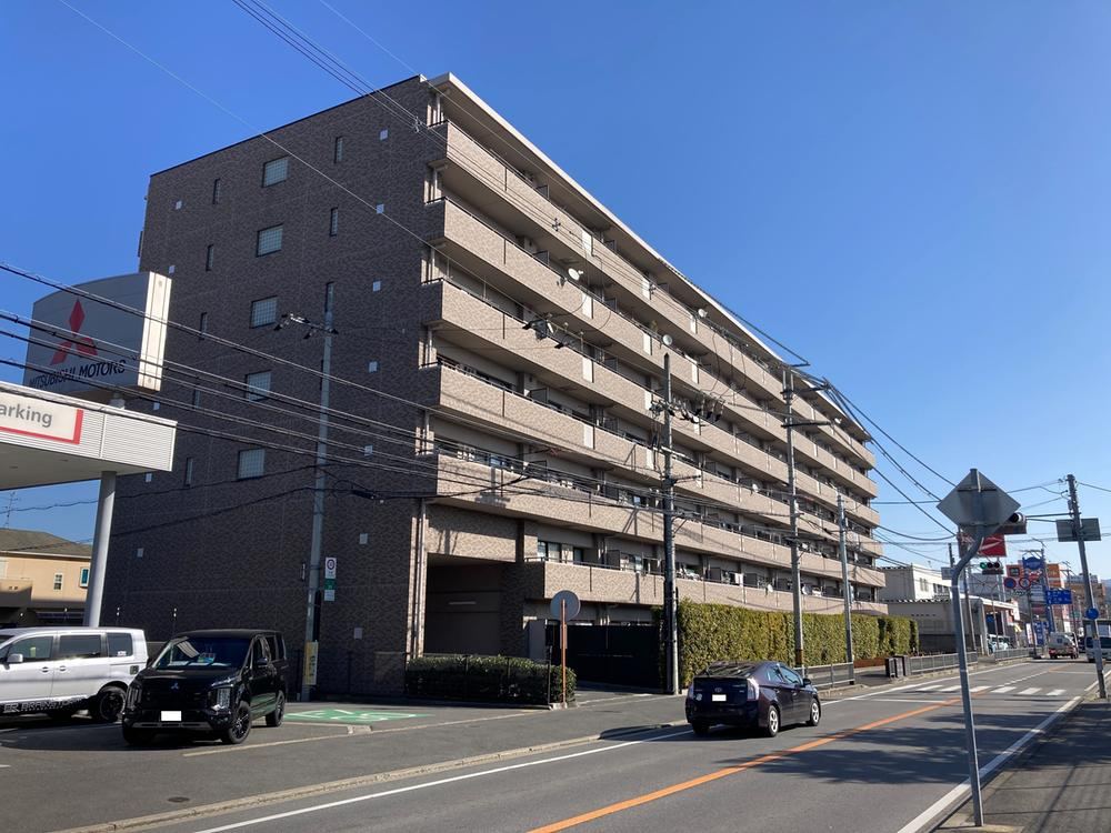 2LDK+S apartment in Yamatokoriyama, Nara - Photo 1