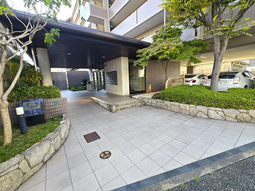 4LDK apartment in Minami Ward, Fukuoka - Photo 1