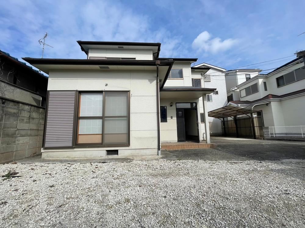 Charming 4LDK House with Garden in Sakai - Photo 1