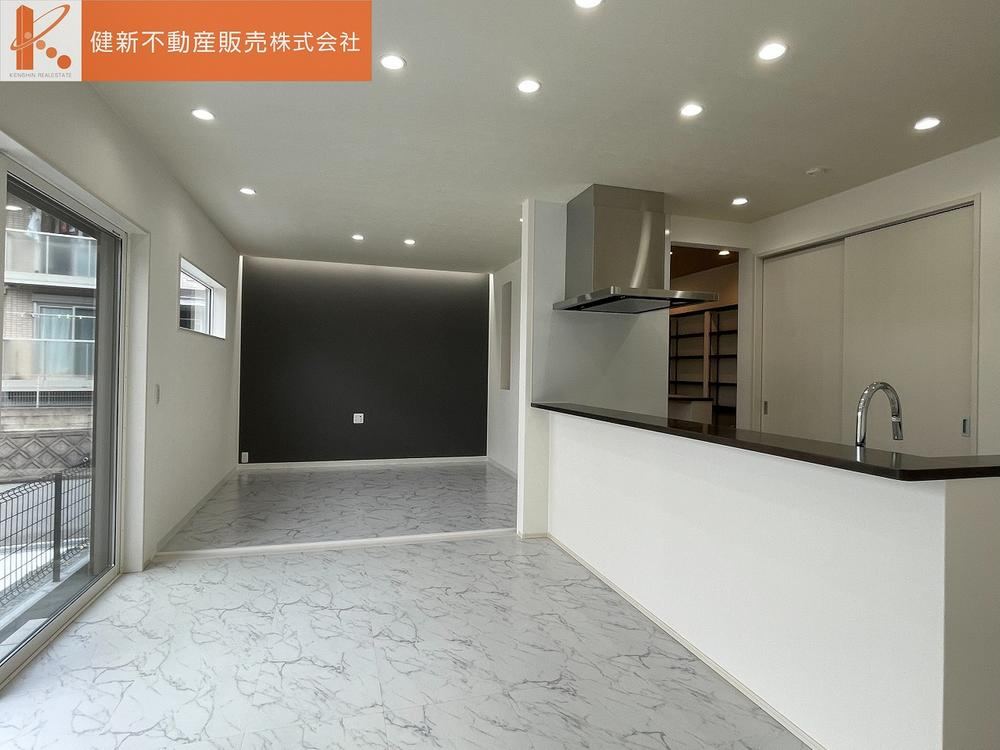 Modern 5LDK House in Miki City - Photo 1