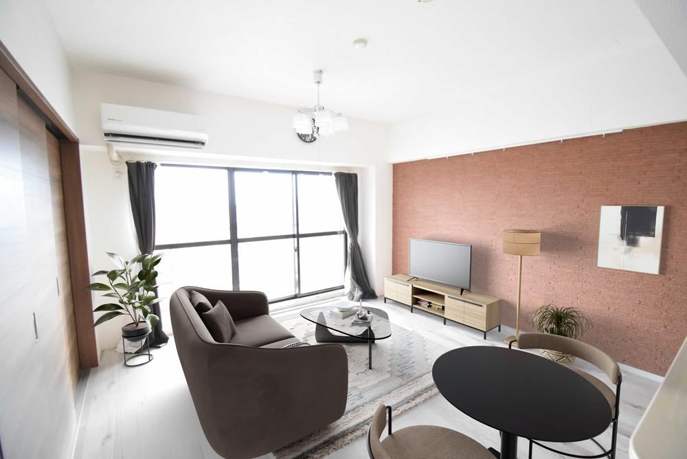 Bright 3LDK Corner Apartment in Tsuchiura - Photo 1