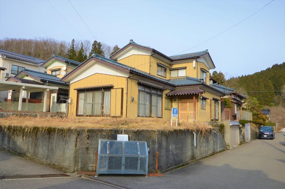 Sunny 6DK Corner Lot in Kamo City - Photo 1