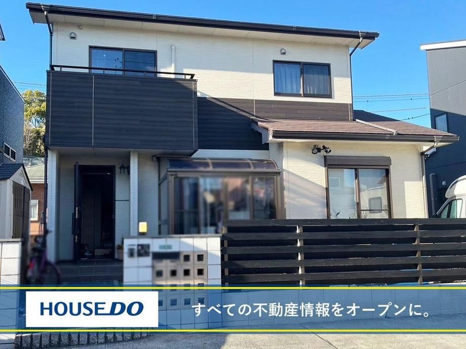 All-Electric 3SLDK Home with Parking for 4 Cars - Photo 1