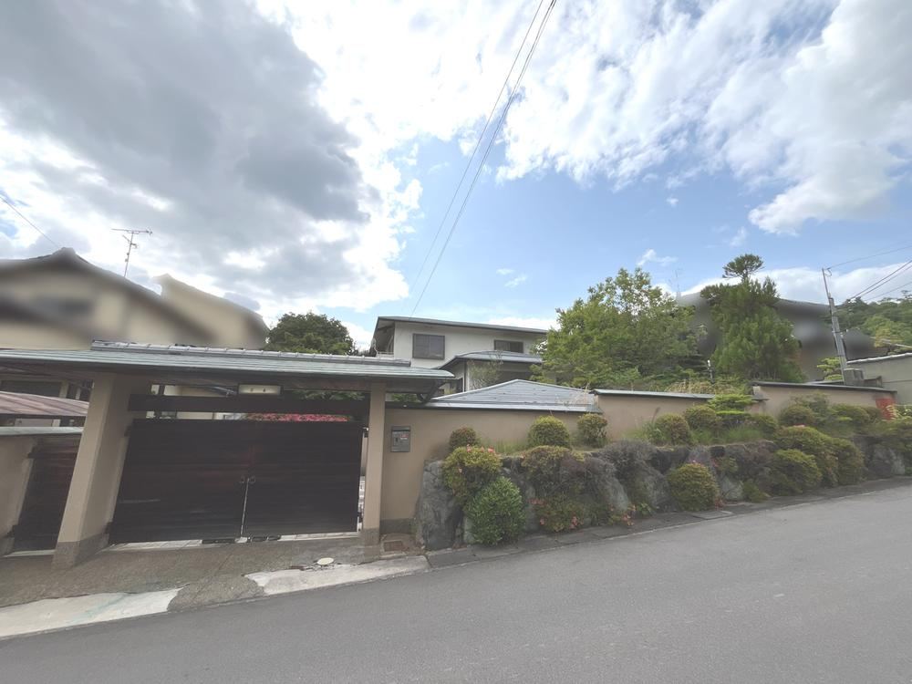 Spacious 7K House with Garden in Uzumasa - Photo 1