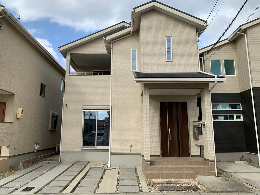 Renovated 4LDK House in Hatzukashi Hishikawa-cho - Photo 1