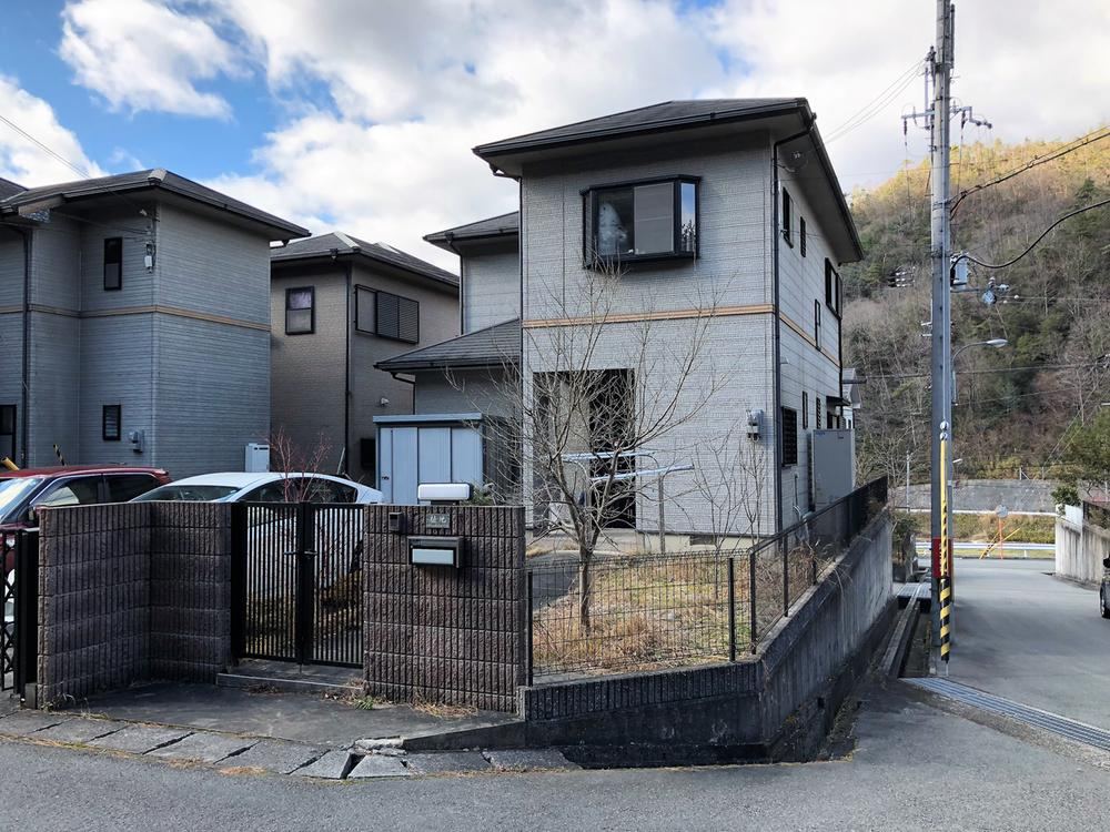 Spacious 4LDK House in Sanda - Photo 1