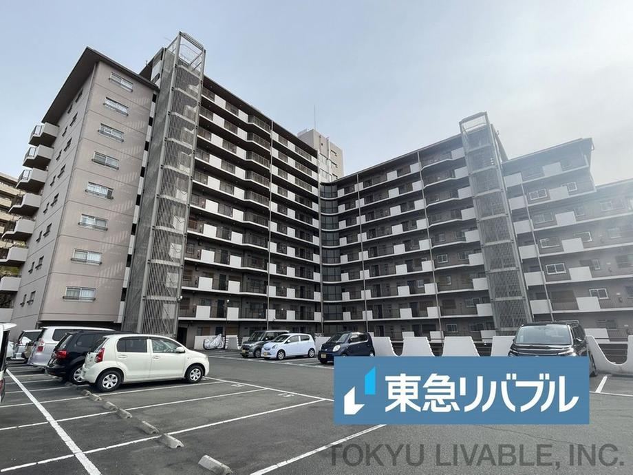 4LDK apartment in Suita, Osaka - Photo 1