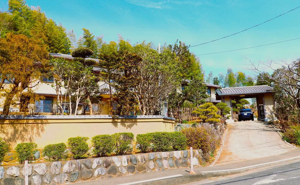 Expansive Land with Mountain Views in Okazaki - Photo 1
