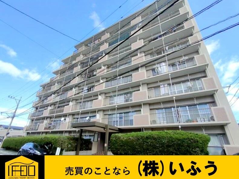4LDK apartment in Oita, Oita - Photo 1