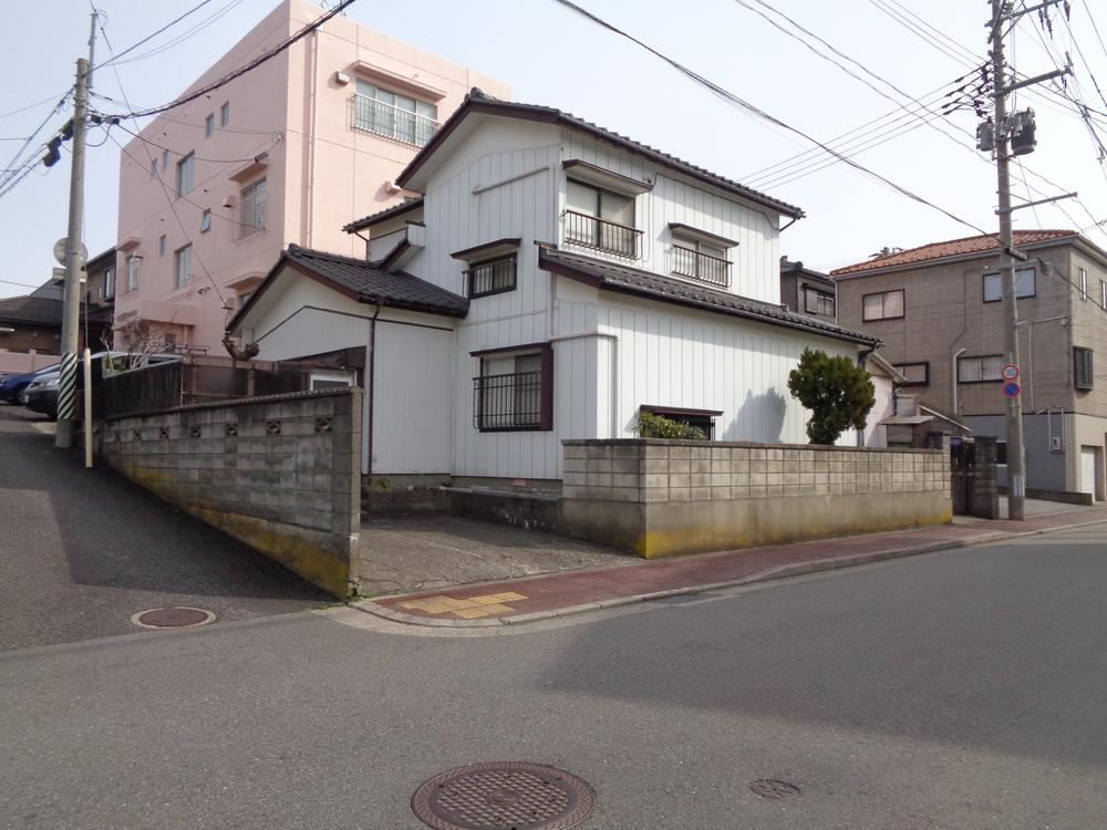 Prime Land in Quiet Residential Area Near Sekiya Station - Photo 1