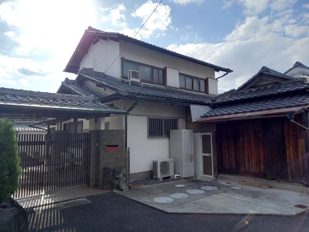 Spacious 7DK Home on Large Lot in Okayama - Photo 1