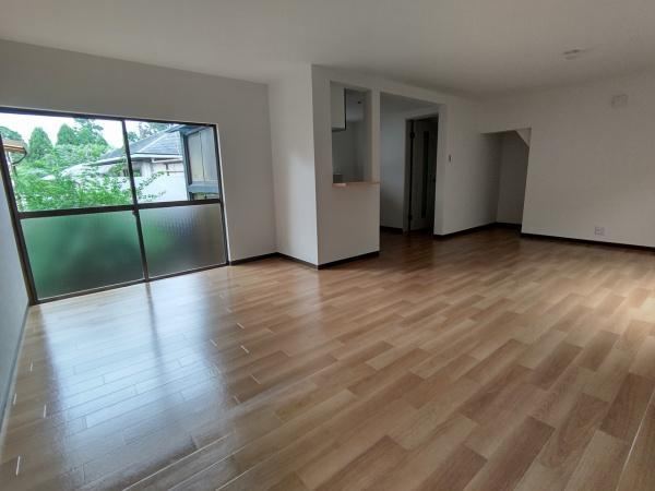 Updated 3LDK Detached House in Honmachi 15 - Photo 1