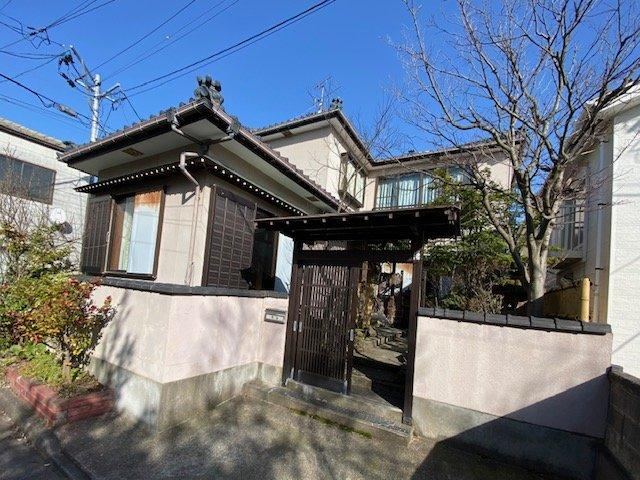 Spacious 7DK House in Central Niigata - Photo 1