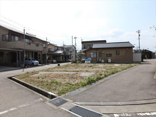 220 m² land in Kanazawa, Ishikawa - Photo 1