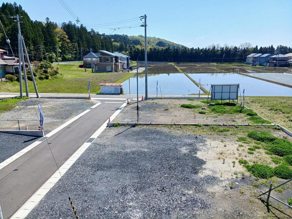 Family-Friendly Land Near Major Commercial Facilities - Photo 1