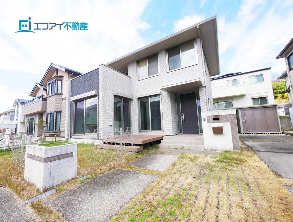 Spacious 3LDK House with Solar Power - Photo 1
