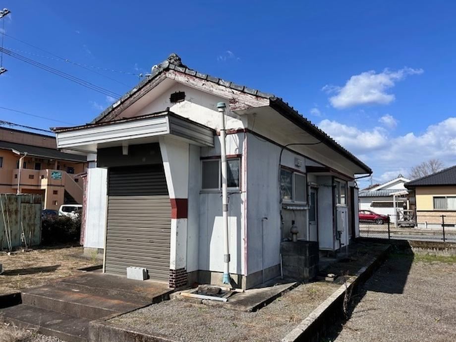 538 m² land in Miyakonojo, Miyazaki - Photo 1