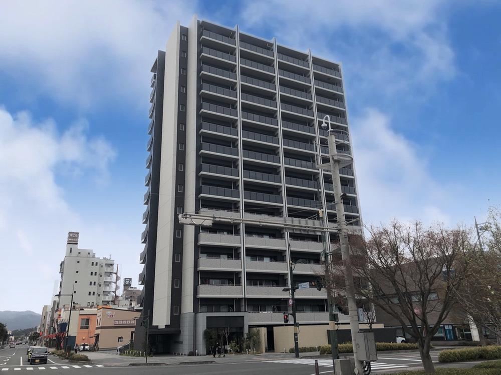 2LDK apartment in Hofu, Yamaguchi - Photo 1
