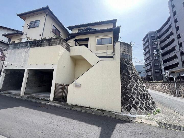 4LDK house in Higashi Ward, Hiroshima - Photo 1