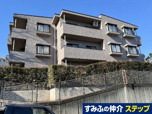 Spacious 4LDK Apartment in Minami-Ikuta - Photo 1