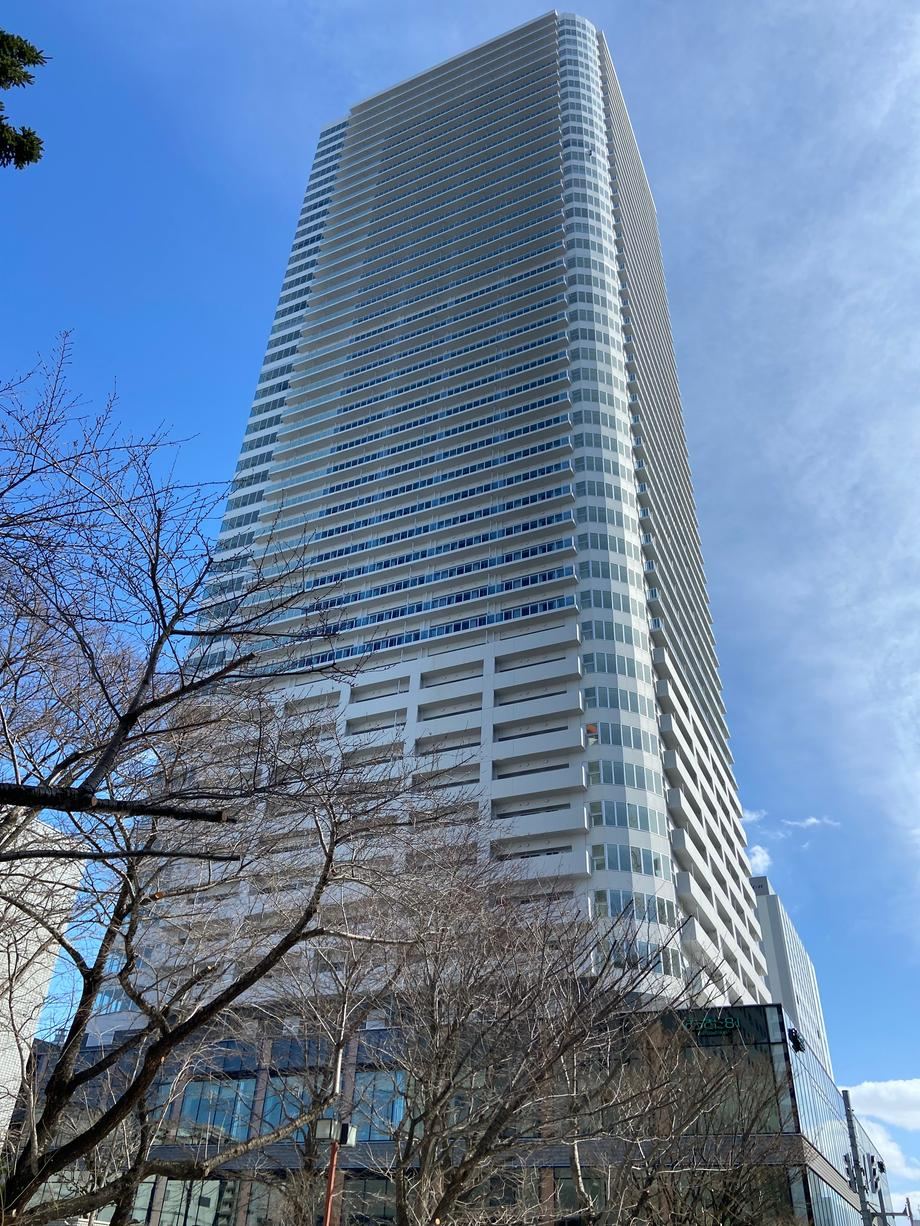 3LDK+S apartment in Kita Ward, Sapporo, Hokkaido - Photo 1